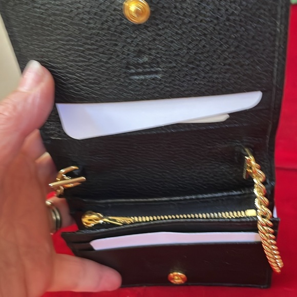 Brand new super cute small Gucci wallet with chain - Picture 4 of 6